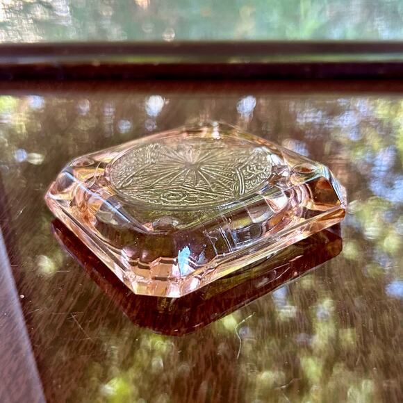 Vintage Ceramic Soap Dish with Bird Motif – European Soaps - Picture 4 of 9